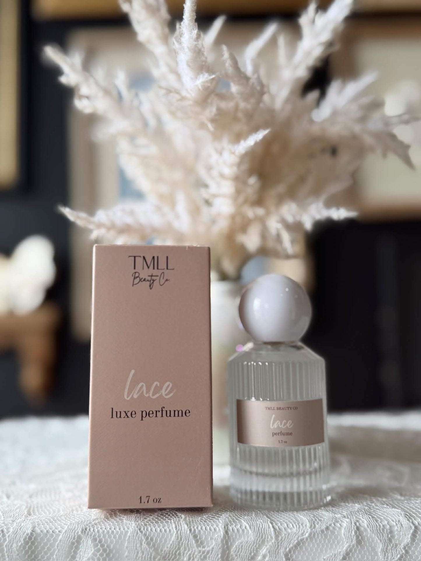 Lace - Fresh • Floral • Woody