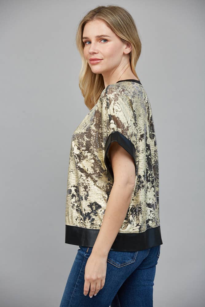 ABSTRACT METALLIC PATTERN DROP SHOULDER WIDE SLV TOP FT25573