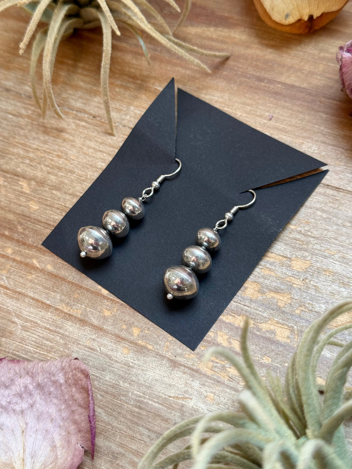 Sterling Silver Tapered Ponca Pearl Dangle Earrings – Artist Jason Ogg